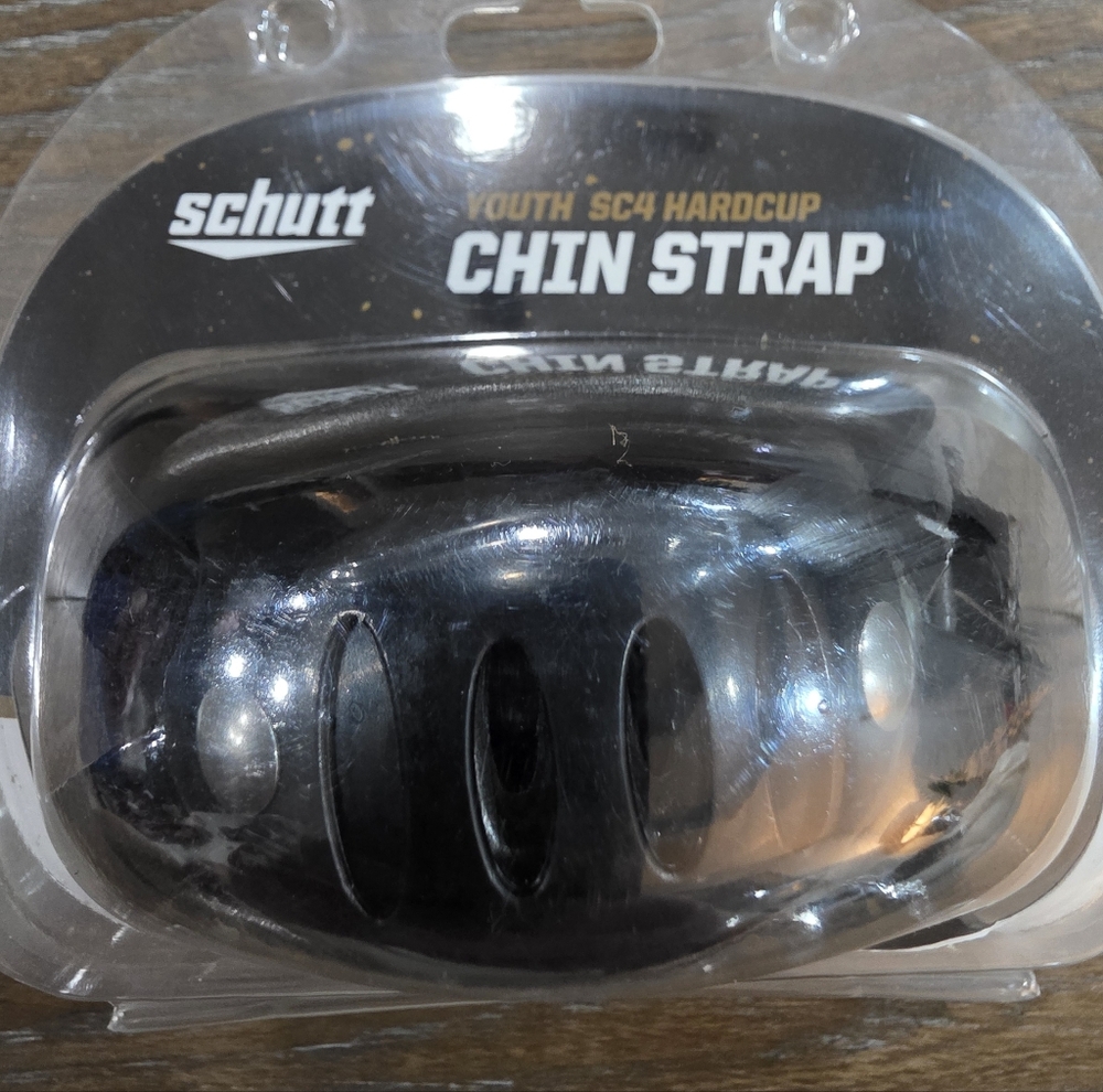 Schutt Youth SC4 Hardcup Chin Strap